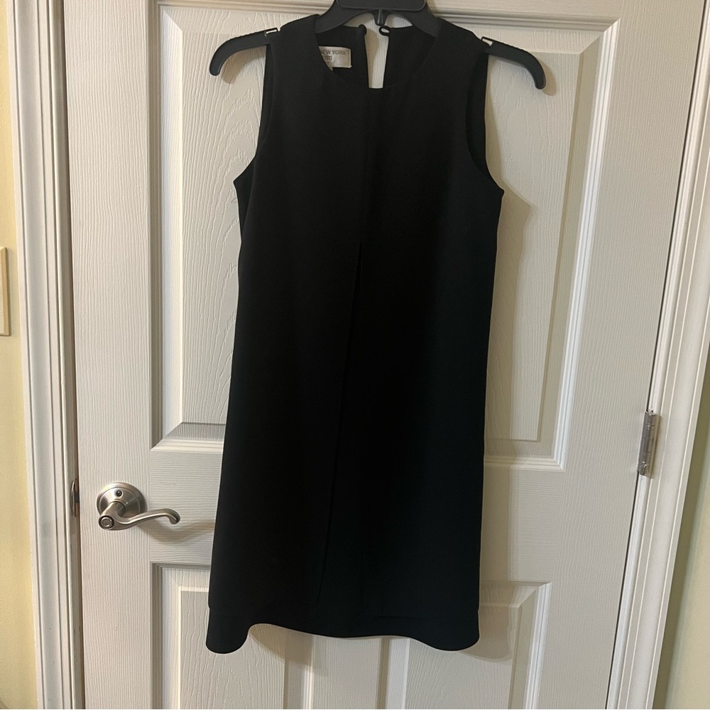Jones New York Black Sheath Dress